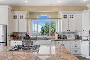 1342 E Northridge Dr N, Bountiful, UT 84010 - Photo 8