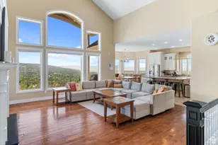 1342 E Northridge Dr N, Bountiful, UT 84010 - Photo 2