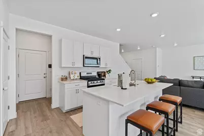 1133 E Commodore Ln, Saratoga Springs, UT 84045 - Photo 10