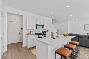 1133 E Commodore Ln, Saratoga Springs, UT 84045 - Photo 10