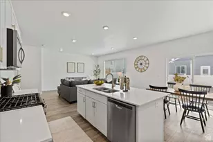 1133 E Commodore Ln, Saratoga Springs, UT 84045 - Photo 12