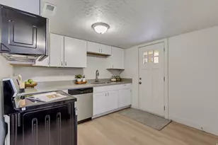 160 E 230 N, Tooele, UT 84074 - Photo 2