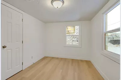 160 E 230 N, Tooele, UT 84074 - Photo 10