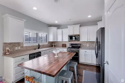 13597 S Firetip Ct, Riverton, UT 84096 - Photo 8