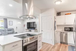 2571 W 5725 S, Roy, UT 84067 - Photo 4