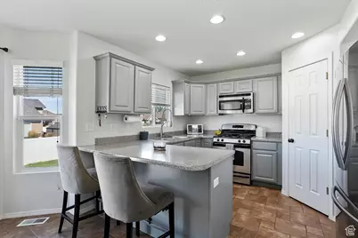 1112 S 1825 W, Syracuse, UT 84075 - Photo 8