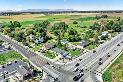 2018 W 700 S, Syracuse, UT 84075 - Photo 2