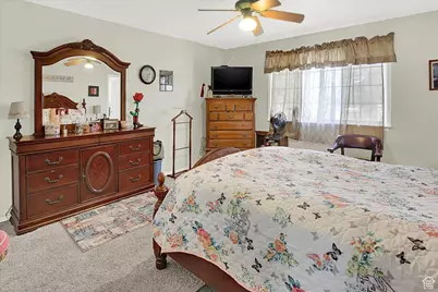 2018 W 700 S, Syracuse, UT 84075 - Photo 16