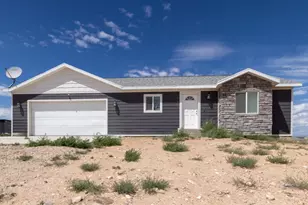 539 E River Heights Dr, Duchesne, UT 84021 - Photo 2