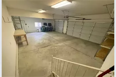 2009 E Sweetbriar Ln, Sandy, UT 84092 - Photo 22