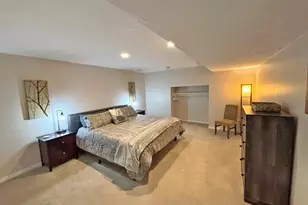 2009 E Sweetbriar Ln, Sandy, UT 84092 - Photo 12