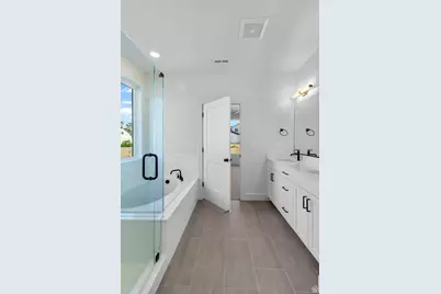 5389 W 3850 S #22, Hooper, UT 84315 - Photo 10