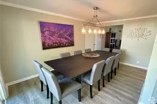 10499 S Carnation Dr, Sandy, UT 84094 - Photo 2