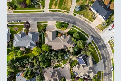 1681 E Lakeview Way, Ogden, UT 84403 - Photo 34