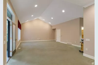 1681 E Lakeview Way, Ogden, UT 84403 - Photo 12