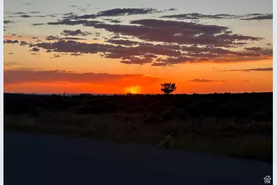 75 N Meadow Ln, La Sal, UT 84530 - Photo 20