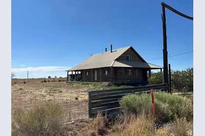 75 N Meadow Ln, La Sal, UT 84530 - Photo 1