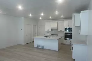 80 S Moonlit Rd, Mapleton, UT 84664 - Photo 4