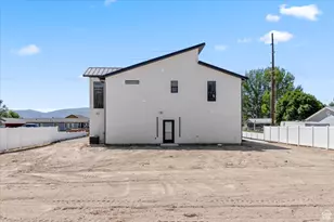 167 S 200 W, Ephraim, UT 84627 - Photo 4