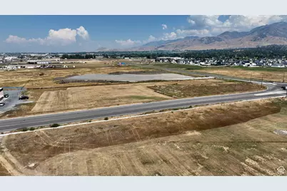 105 E 3100 N, Hyde Park, UT 84318 - Photo 10