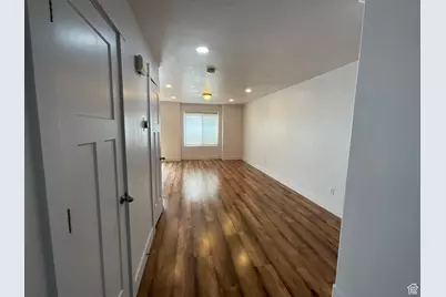 5058 S Moray Ct, Holladay, UT 84117 - Photo 8