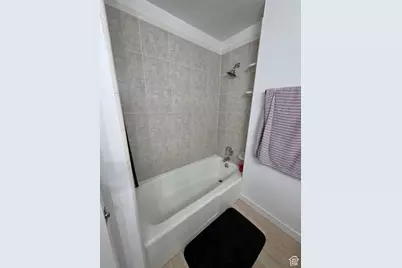 1606 W 1960 N, Layton, UT 84041 - Photo 4
