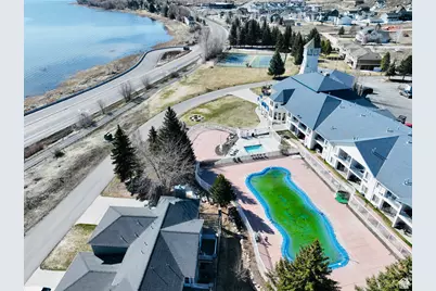 902 N Newburg #4, Garden City, UT 84028 - Photo 2