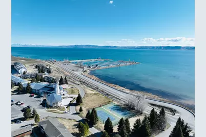 902 N Newburg #4, Garden City, UT 84028 - Photo 6