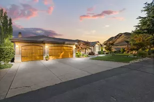 1107 N Twickenham Dr, Salt Lake City, UT 84103 - Photo 2