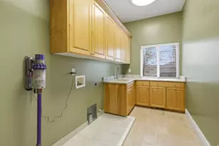 1107 N Twickenham Dr, Salt Lake City, UT 84103 - Photo 30