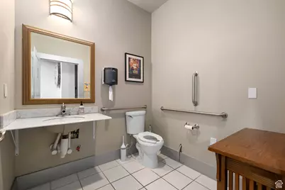 1086 W South Jordan Pkwy, South Jordan, UT 84095 - Photo 12