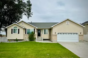 799 E Main St, Grantsville, UT 84029 - Photo 1