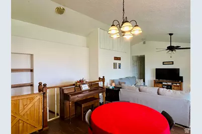 799 E Main St, Grantsville, UT 84029 - Photo 14