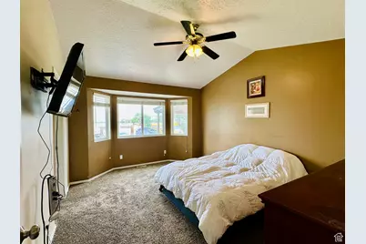 799 E Main St, Grantsville, UT 84029 - Photo 4