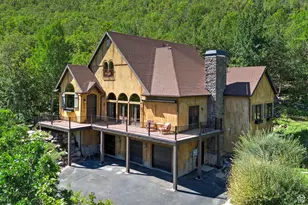 4436 E Kenbridge Ct, Salt Lake City, UT 84108 - Photo 2