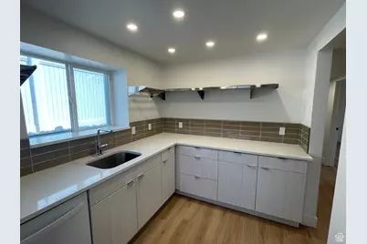 311 E 3360 S, Salt Lake City, UT 84115 - Photo 8