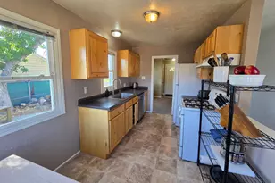 23 W 450 N, Orem, UT 84057 - Photo 10