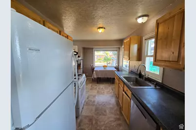 23 W 450 N, Orem, UT 84057 - Photo 8