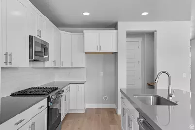 6747 N Desert Crk, Eagle Mountain, UT 84005 - Photo 12