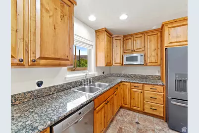 820 Locust Ln, Moab, UT 84532 - Photo 2