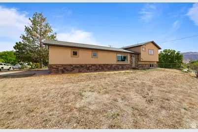 820 Locust Ln, Moab, UT 84532 - Photo 1