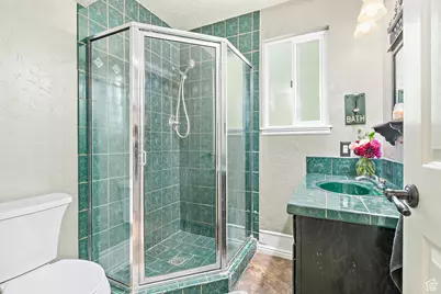 2316 E 1975 N, Layton, UT 84040 - Photo 42