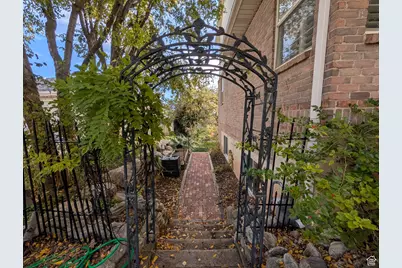 2316 E 1975 N, Layton, UT 84040 - Photo 50