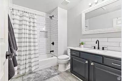 2316 E 1975 N, Layton, UT 84040 - Photo 20