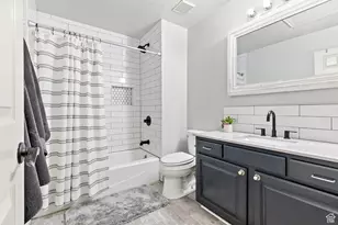 2316 E 1975 N, Layton, UT 84040 - Photo 20