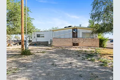 1040 W Center St, Hinckley, UT 84635 - Photo 58