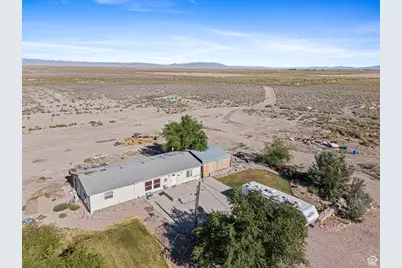 1040 W Center St, Hinckley, UT 84635 - Photo 40