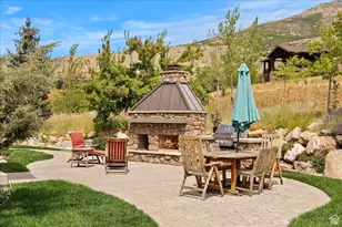 5652 E Porcupine Rdg Dr, Eden, UT 84310 - Photo 28