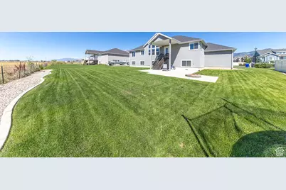 2495 N 2850 W, Plain City, UT 84404 - Photo 38