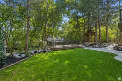 2614 E Tuxedo Cir, Cottonwood Heights, UT 84093 - Photo 70